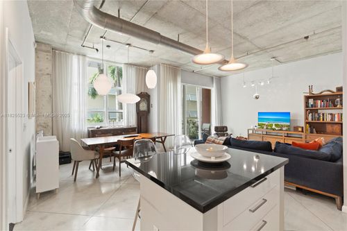 apt-2201-2001 Biscayne Blvd, Miami, FL, 33137-5010 | Card Image
