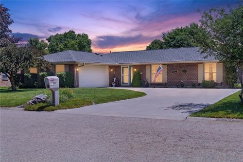 3131 Magnolia Dr, Troy, OH, 45373-8845 | Card Image
