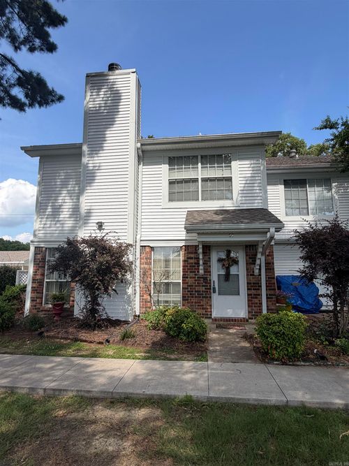 27-1005 S German Ln, Conway, AR, 72034-6078 | Card Image