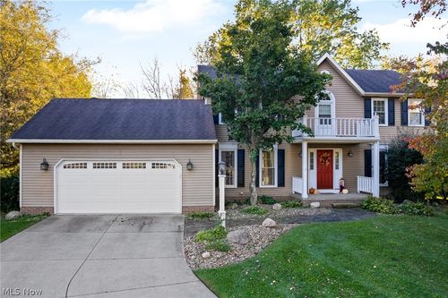 7057 Militia Hill St Nw, Canton, OH, 44718-3720 | Card Image