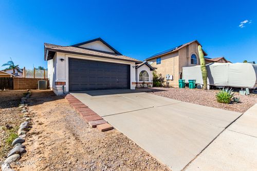 9289 N Hampshire Dr, Tucson, AZ, 85742-9352 | Card Image
