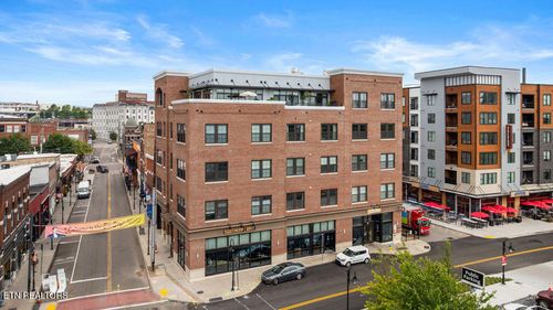 204-115 Willow Ave, Knoxville, TN, 37915-1013 | Card Image