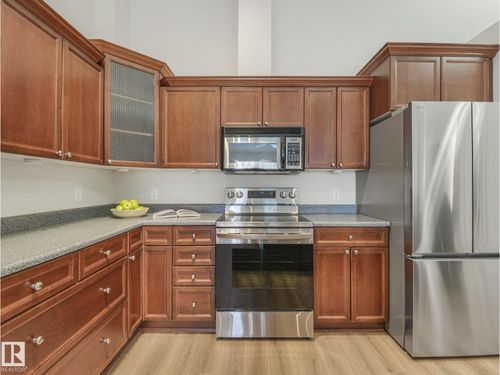 10311 111 St Nw, Edmonton, AB, T5K2Y8 | Card Image