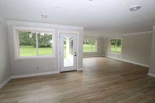 6454 Donnybrook Dr, North Branch, MN, 55056-5828 | Card Image