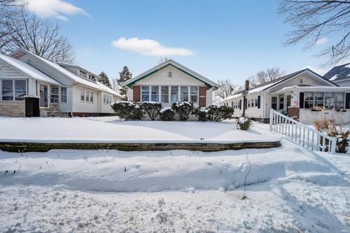 1005 E 3rd Street, Mishawaka, IN, 46544-2736 | Card Image