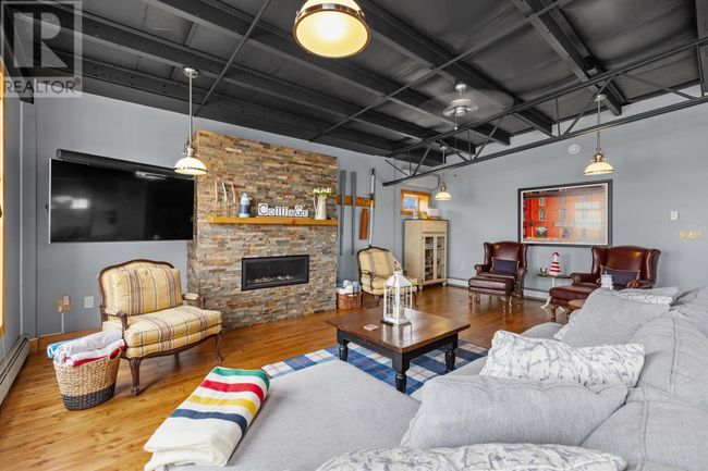 360 Water St, House other with 2 bedrooms, 5 bathrooms and null parking in Summerside PE | Image 15
