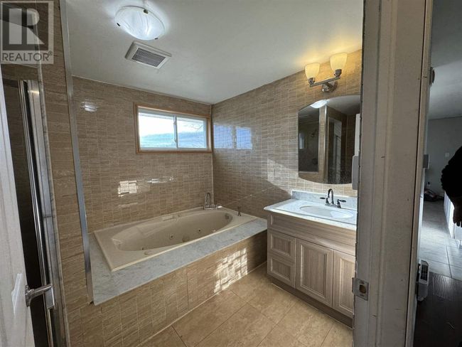 7 Partridge Ave, Home with 2 bedrooms, 2 bathrooms and null parking in Manitouwadge ON | Image 14