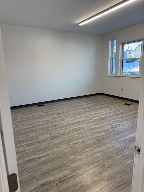 944 Manton Ave, Providence, RI, 02909-5664 | Card Image