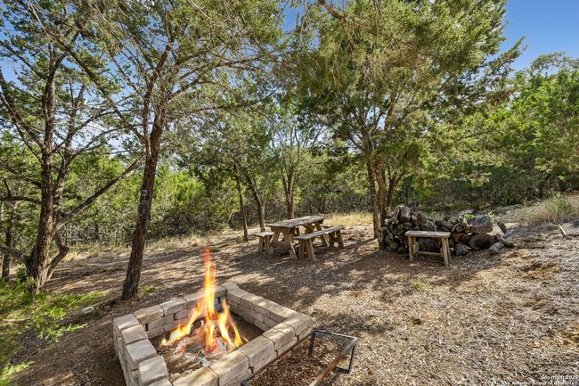 5014 Bump Gate Rd, House other with 3 bedrooms, 2 bathrooms and null parking in Pipe Creek TX | Image 31