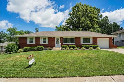 8505 Crescent Avenue, House other with 3 bedrooms, 1 bathrooms and null parking in Raytown MO | Image 1