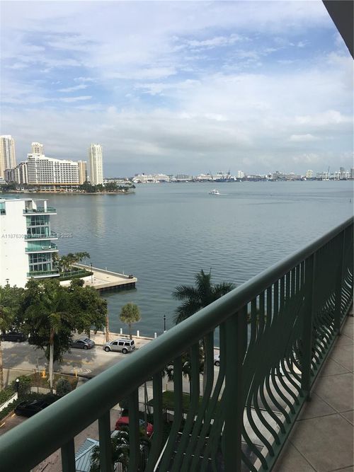 apt-912-1408 Brickell Bay Dr, Miami, FL, 33131-3666 | Card Image