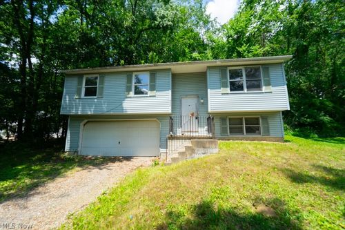 1777 Barnes Dr, Wooster, OH, 44691-4563 | Card Image
