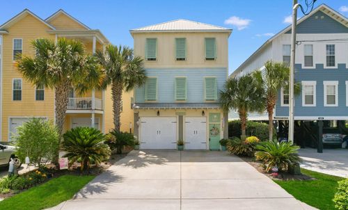 1605 N Dogwood Dr, Surfside Beach, SC, 29575-4316 | Card Image