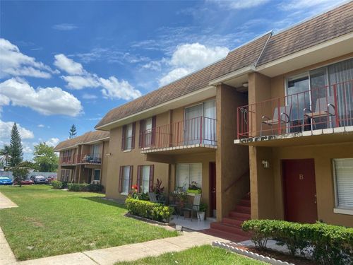 925c-925 W Oak Ridge Rd, ORLANDO, FL, 32809-4718 | Card Image