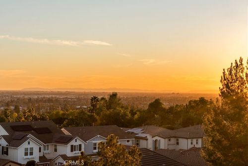 18150 Spyglass Hl, Yorba Linda, CA, 92886-6136 | Card Image