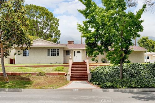 3805 Los Olivos Ln, Glendale, CA, 91214-1627 | Card Image