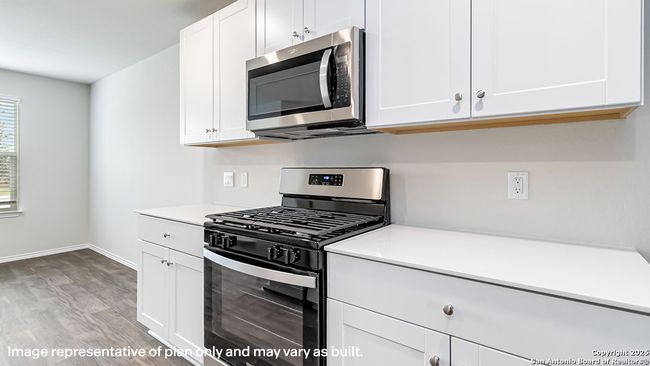 1136 Andean Emerald, House other with 5 bedrooms, 3 bathrooms and null parking in San Antonio TX | Image 8