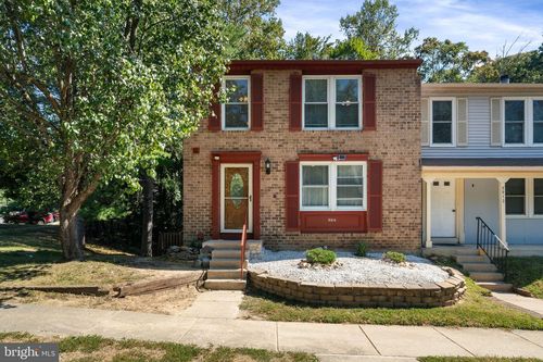 8914 Gutman Ct, SPRINGFIELD, VA, 22153-1135 | Card Image
