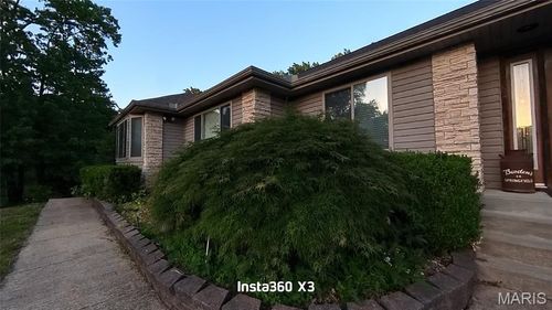 7584 Private Road 2453, West Plains, MO, 65775-5238 | Card Image