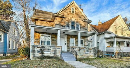 fl-2-304 Collins Ave, BALTIMORE, MD, 21229-4243 | Card Image