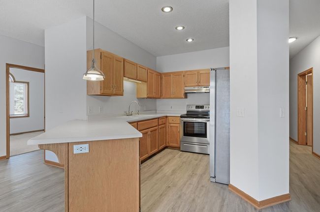 1118 Crystal Pl W, Townhouse with 2 bedrooms, 2 bathrooms and null parking in Chaska MN | Image 15