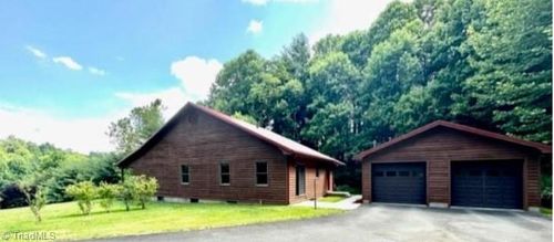 627 Clint Gilley Road, Warrensville, NC, 28693 | Card Image