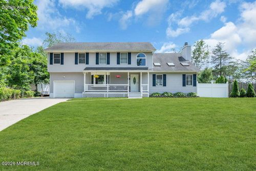 7 Musket Pl, Toms River, NJ, 08753-5532 | Card Image