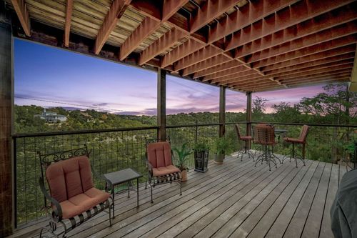 1417 Bay Hill Dr, Austin, TX, 78746-6201 | Card Image