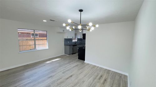 829 Canfield St, Liberty, TX, 77575-3800 | Card Image