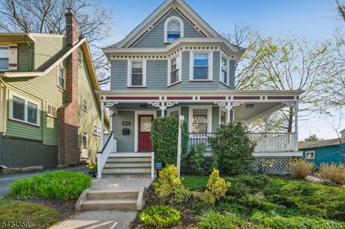 110 Sherman Pl, Maplewood, NJ, 07040-1329 | Card Image