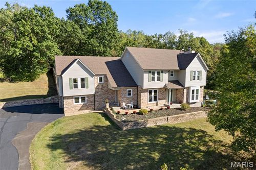 1102 Lakeview Dr, Pacific, MO, 63069-1072 | Card Image