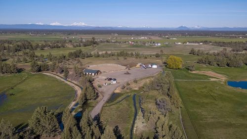 2441 Sw Minson Rd, Powell Butte, OR, 97753-1806 | Card Image
