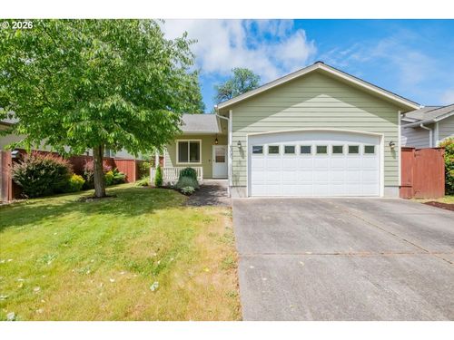 900 Trinity St Ne, Albany, OR, 97322-4572 | Card Image