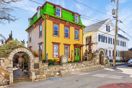 4 Center St, Provincetown, MA, 02657-2310 | Card Image
