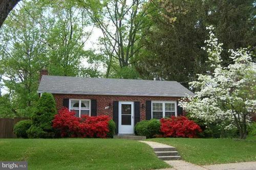 10400 Parkwood Dr, KENSINGTON, MD, 20895-4042 | Card Image