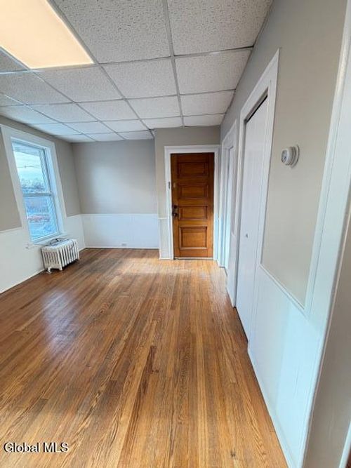 2d-157 Bay St, Glens Falls, NY, 12801-2348 | Card Image