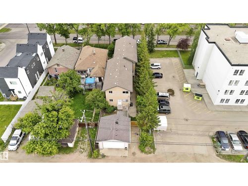 {{alt}} | Card Image