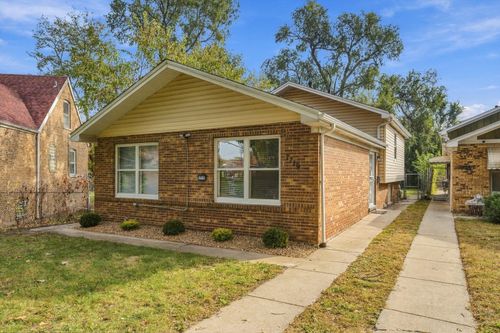 7719 S Merrill Ave, Chicago, IL, 60649-4111 | Card Image