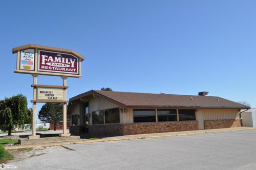 1525 Radiant Rd, Carroll, IA, 51401-3334 | Card Image