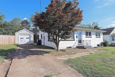 618 Michael Anna Street, House other with 3 bedrooms, 2 bathrooms and null parking in Jackson MO | Image 2