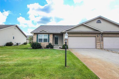 817 Daisy Cir Ne, DeMotte, IN, 46310 | Card Image