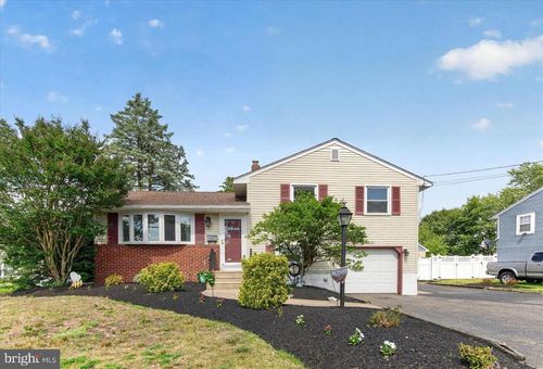 803 Devon Rd, RIVERSIDE, NJ, 08075-4118 | Card Image