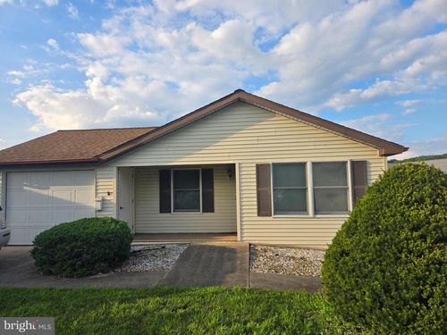 555 Honeysuckle Ct, PINE GROVE, PA, 17963-9786 | Card Image