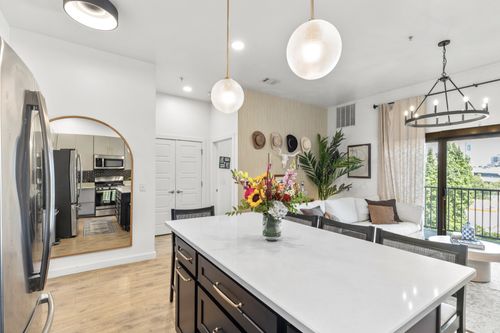 apt-306-1002 Division St, Nashville, TN, 37203-5110 | Card Image