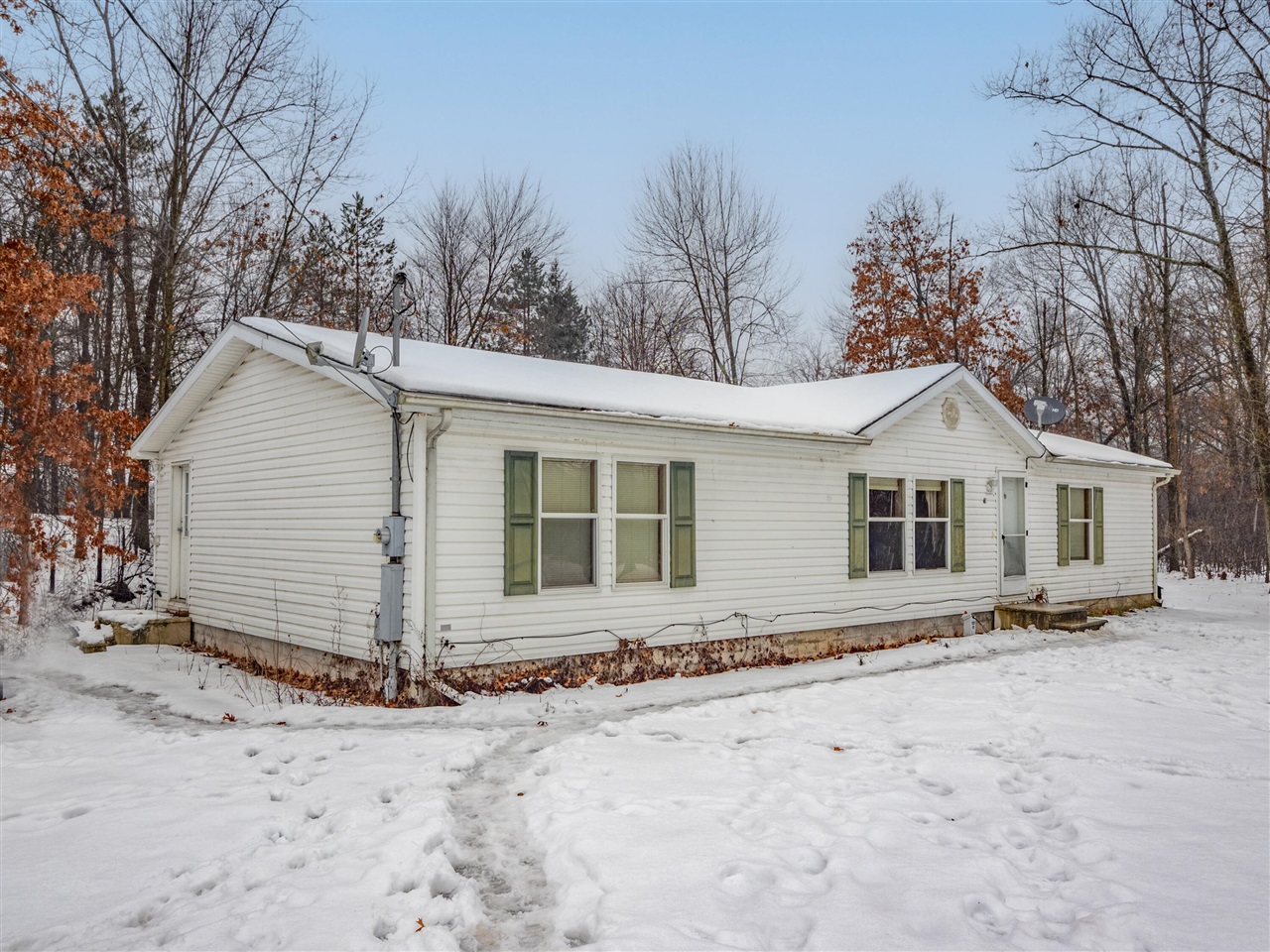 Westwood Dr, Springfield, MI 49037