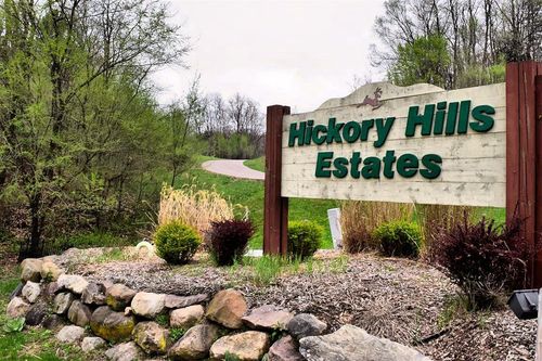 13 Dakota Ridge Rd, Baraboo, WI, 53913-9037 | Card Image