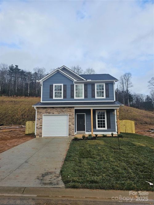 109 Crew Ln, Black Mountain, NC, 28711-0870 | Card Image