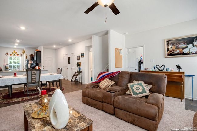 3107 Gilbert Gdn, House other with 5 bedrooms, 0 bathrooms and null parking in Converse TX | Image 5