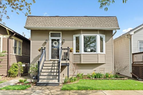 1750 W Olive Ave, Chicago, IL, 60660-3941 | Card Image