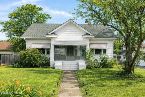 657 Campbell Ave, Port Monmouth, NJ, 07758-1438 | Card Image
